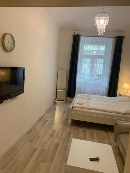 Helen Homestay Vysehrad Prag Dış mekan fotoğraf
