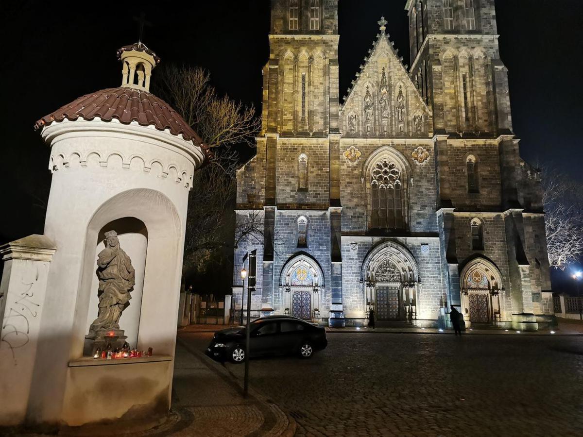 Helen Homestay Vysehrad Prag Dış mekan fotoğraf